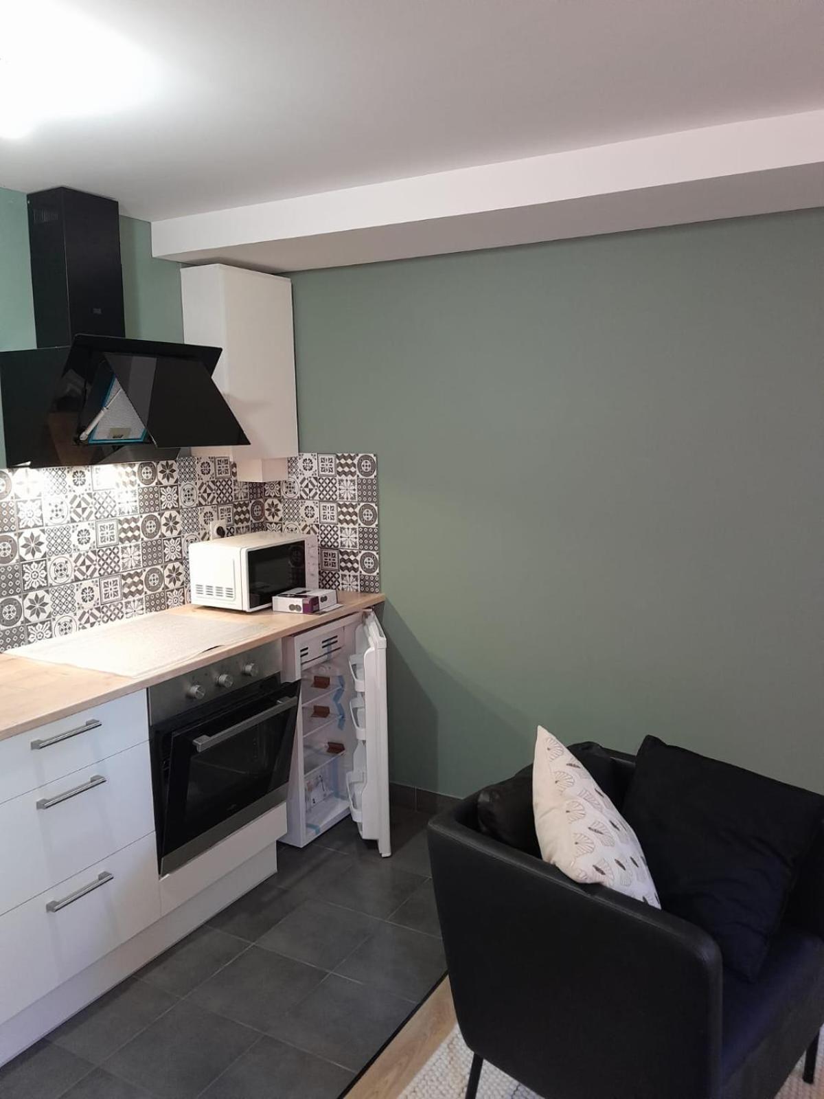 Appartement Proche Gare Saint-Brieuc Buitenkant foto